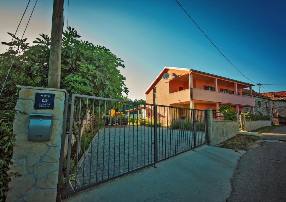 Villa Milla-Grubine מראה חיצוני תמונה
